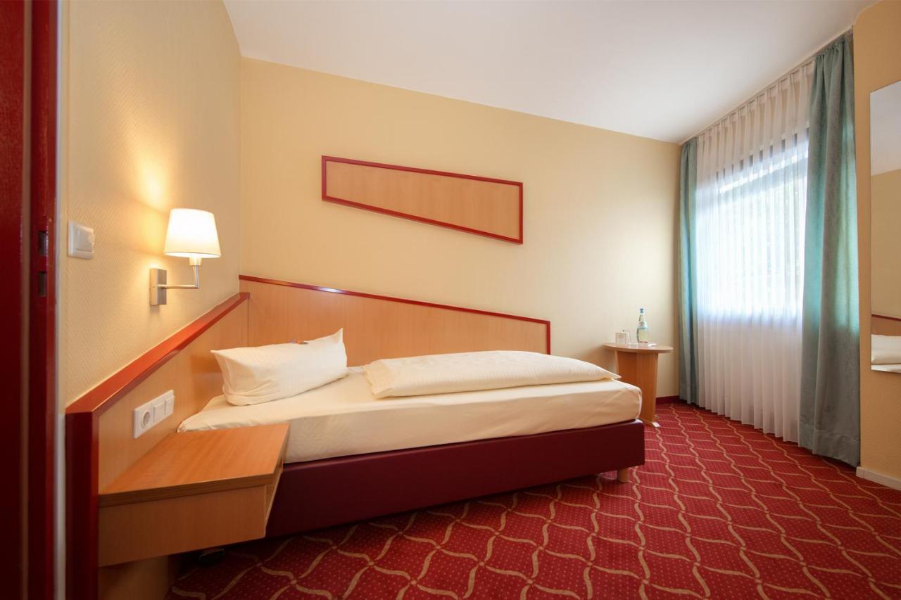 Montana Hotel Oberasbach Exteriér fotografie